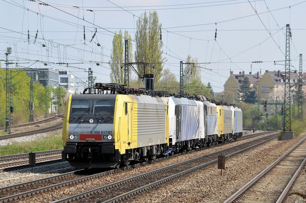 Der sonntgliche Lomo-Lokzug bestand am 25.04.10 aus ES64 F4-017, 185 663, 139 133, F4-005 und 186 109 am Heimeranplatz