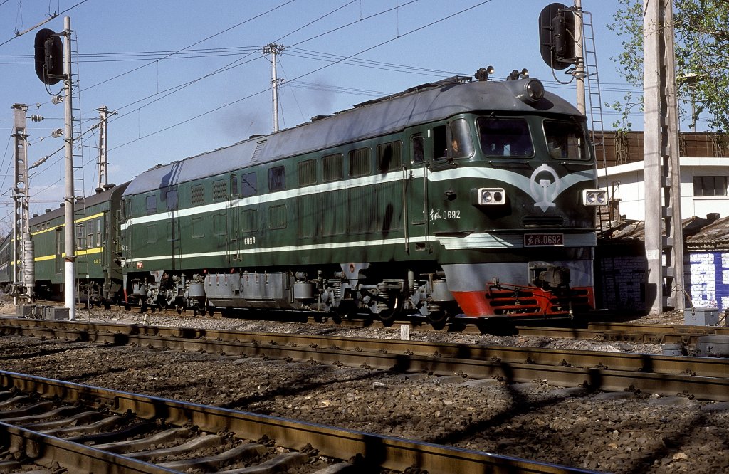 DF4 0692  Peking  15.04.99