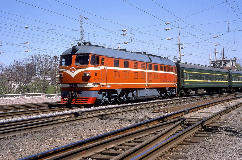 DF4B 2212  Peking  15.04.99