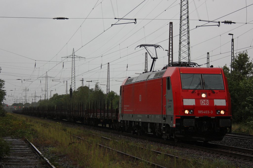 Die 185 403 am 6.9.11 bei der Durchfahrt durch Ratingen-Lintorf.