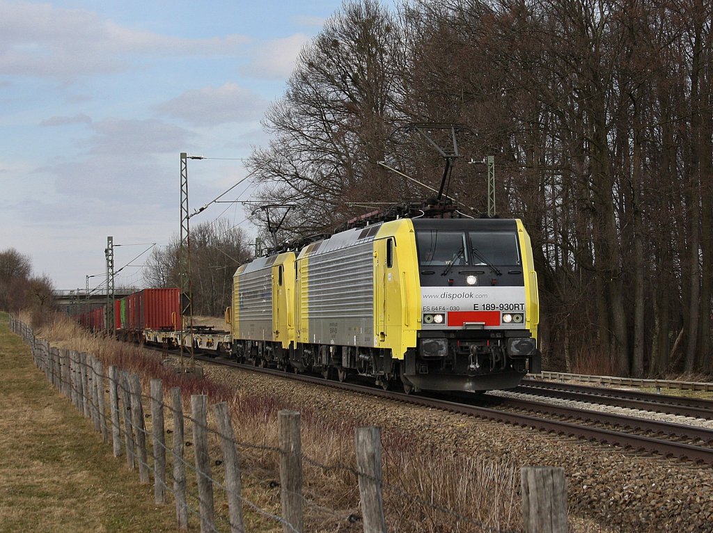 Die ES 64 F4-030 und eine Weitere am 20.03.2010 mit dem Hangartner KLV-Zug unterwegs bei Grokarolinenfeld (B Vogel).  