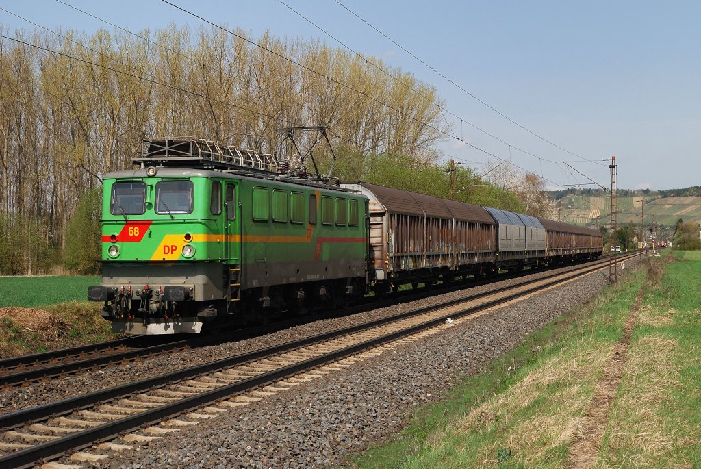 DP 68, ex 242 130 der BayBa mit DGS 75715 vor Retzbach-Zellingen (07.04.2011)