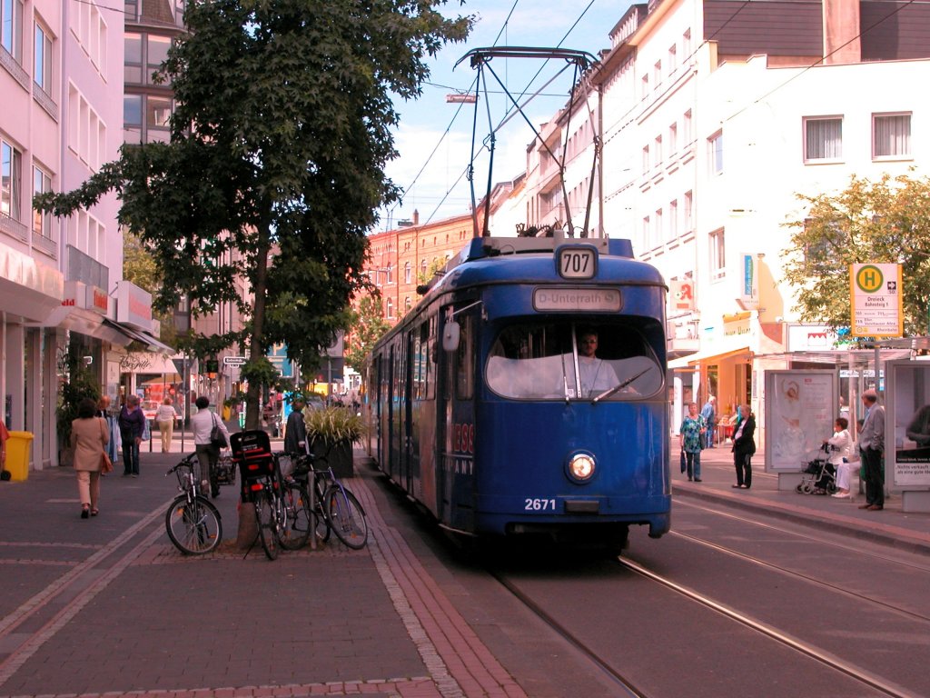 Düsseldorf RBG SL 707 (GT8 2671) Nordstrasse (Haltestelle Dreieck) am 13. Juli 2009.