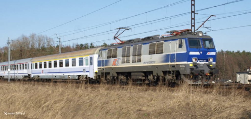 E-Loks EP 09-029 mit dem Zug Katowice-Zwardoń.Tychy 27.03.2011.