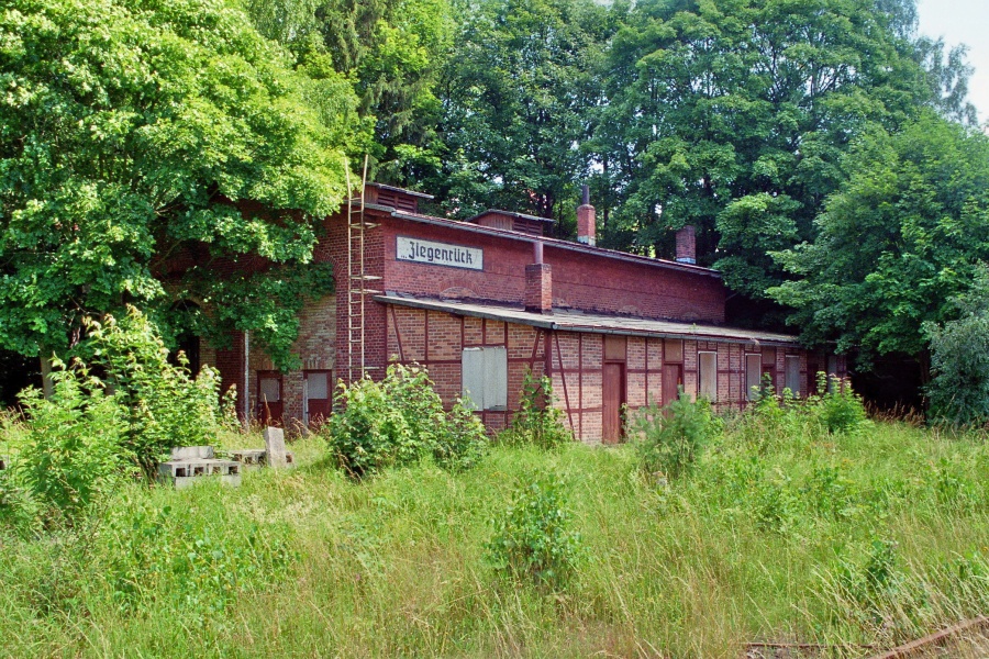 ehemaliger Lokschuppen in Ziegenrck