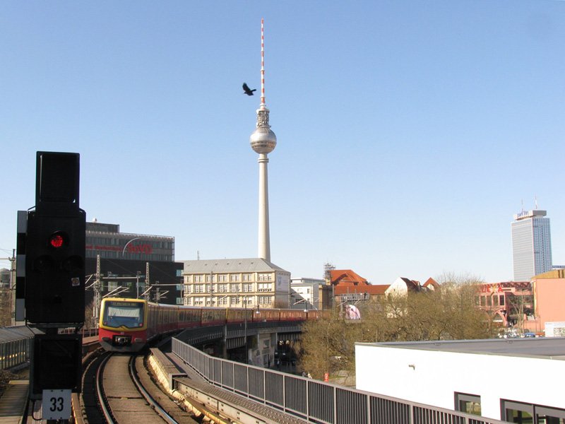 Ein Zug der Linie S7, Berlin-Jannowitzbrcke, 17.03.2009.