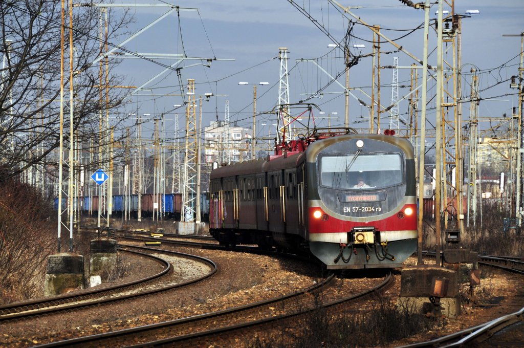 EN57 2034 in Katowice-Ligota (02.01.2012)