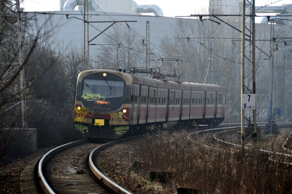 EN57 2056 in Katowice-Ligota (02.01.2012)