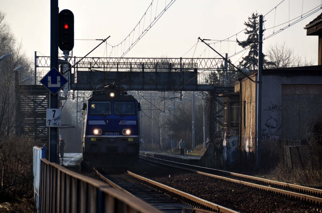 EP09 029 in Katowice-Piotrowice (03.01.2012)