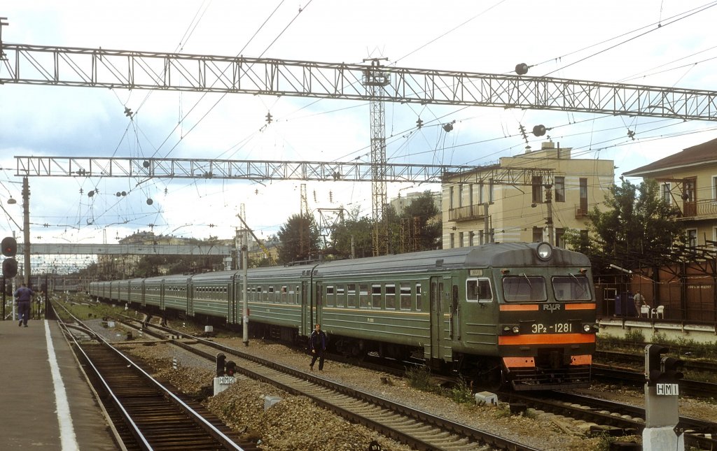 ER2-1281  Moskau-Kiewer Bhf  02.08.01