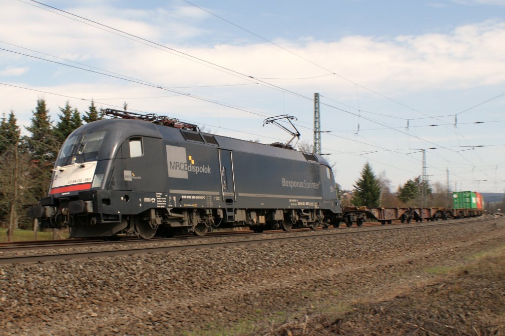 ES64 U2-067 (182 567-8) BosporusSprinter mit einen KLV-Gz kurz vor Fulda am 26.03.2010