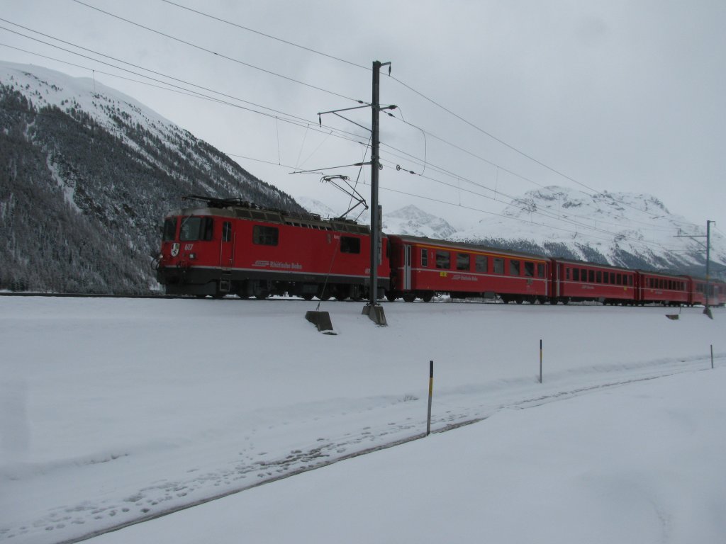 Ge 4/4 II - 617 kurz vor Bever am 31.03.2010