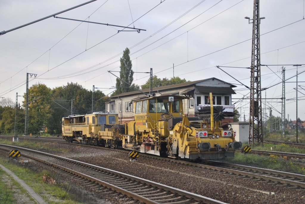 Gleisstoftmaschine in Lehrte am 12.10.2010