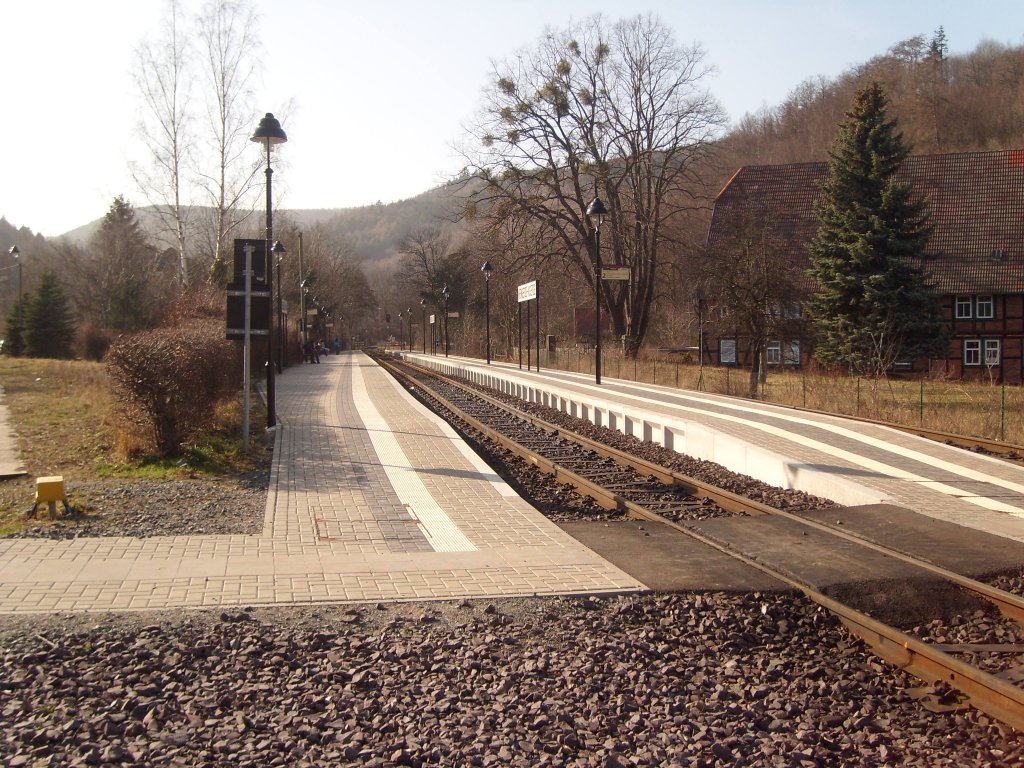 Haltepukt der Harzer Schmalspurbahnen / Brockenbahn in Hasserode , aufgenommen am 16.3.2012