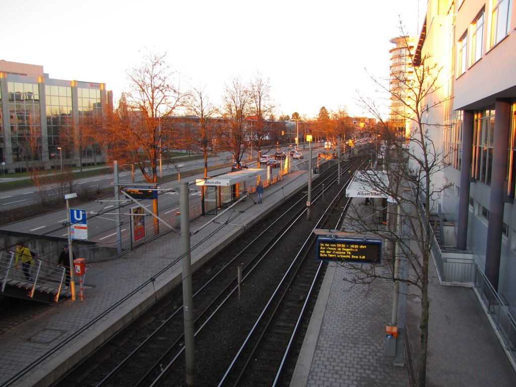 Haltestelle Albstrae in Stuttgart-Degerloch; 16.01.2011