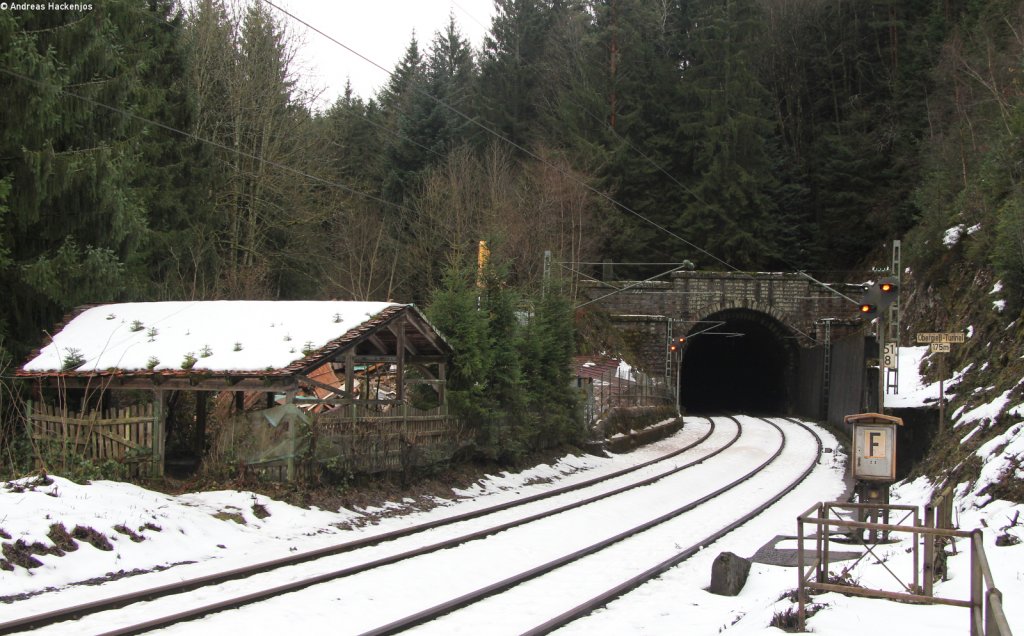 Hier stand er fast 140 Jahre lang der Bahnhof Niederwasser. Der Tag nach dem Abriss 21.12.12 