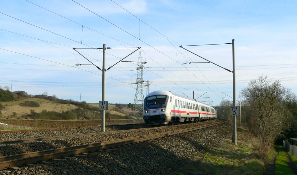 IC 2152 von Halle (S) Hbf nach Dsseldorf Hbf, bei Neudietendorf; 29.11.2009