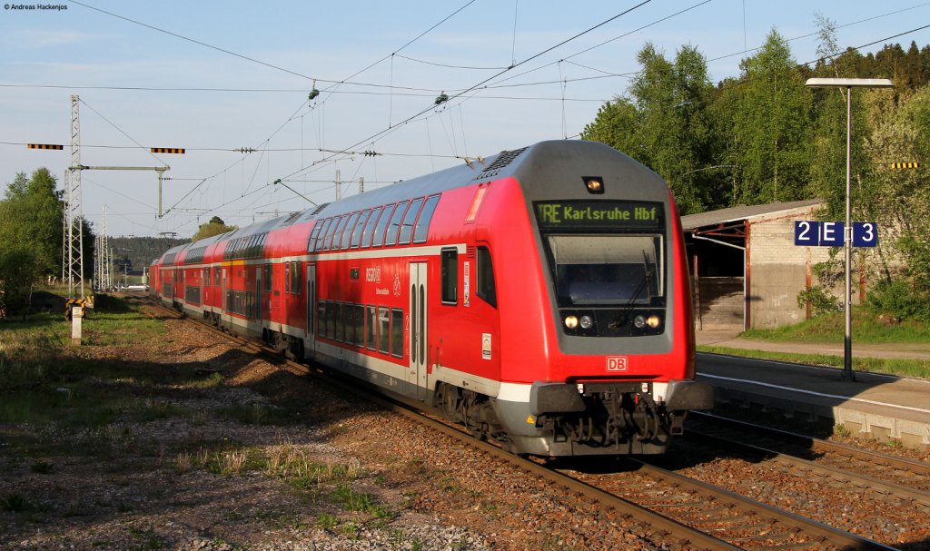 IRE 5322 (Kreuzlingen-Karlsruhe Hbf) mit Schublok 146 230-8 bei der Einfahrt St.Georgen 7.5.11