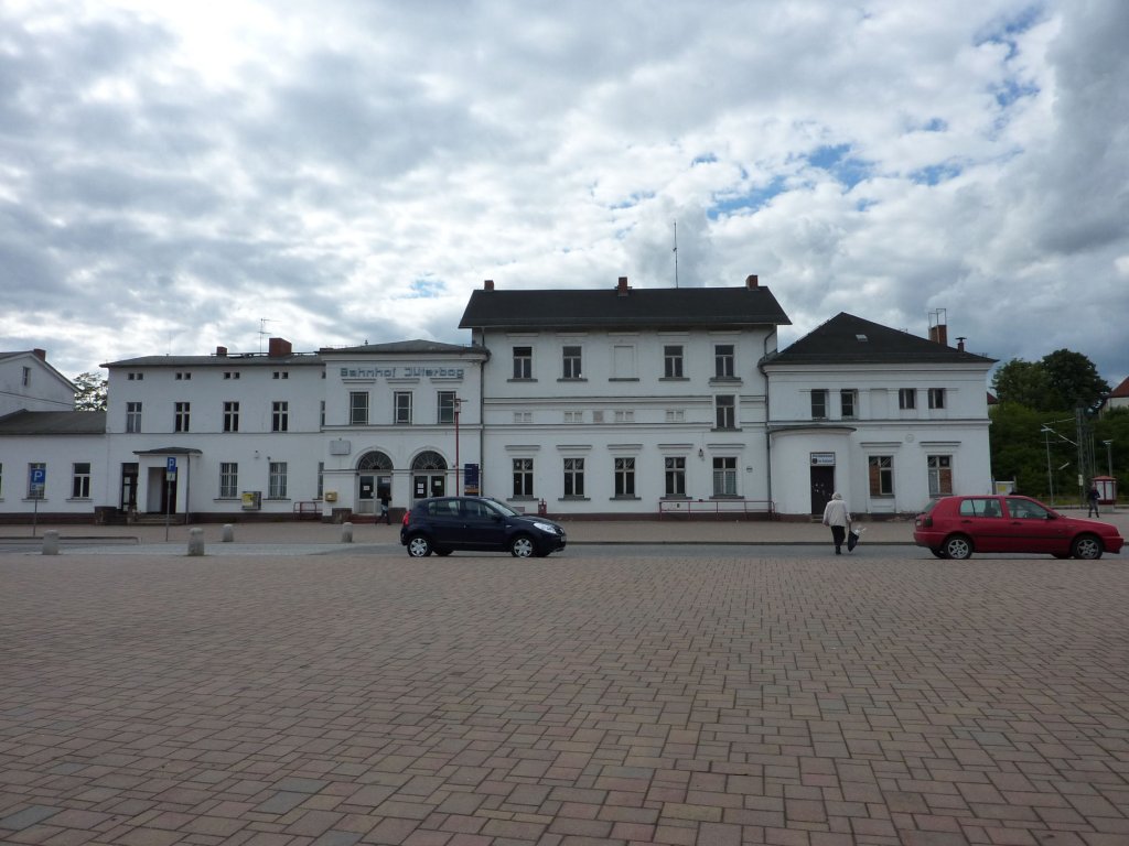 Jterbog, KBS 204, Bahnhofsgebude, Stadtseite (19.06.2010)