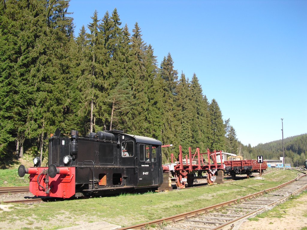 K 4017 ist am 08.05.11 in Wiltzschhaus zusehen.