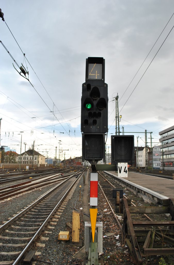 KS Hauptsignal in Hannover HBF, am 14.11.10 auf grn.