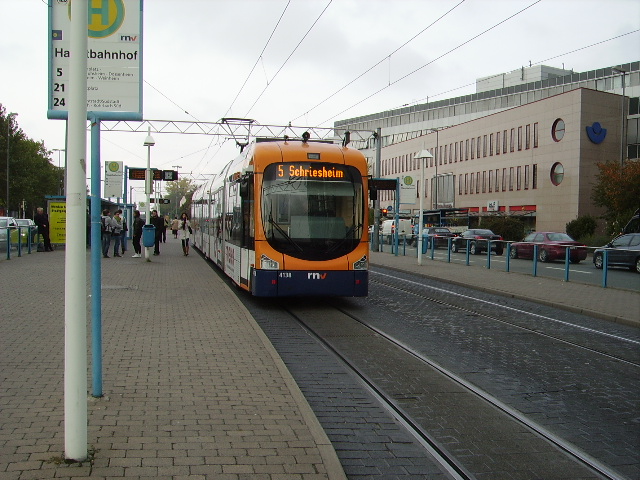 Linie 5 nach Schriesheim am Heidelberger Hbf am 15.10.10