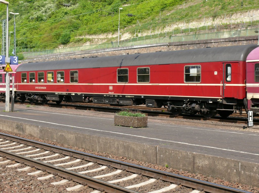 Linz/Rhein am 26.04.2009, DB-Speisewagen