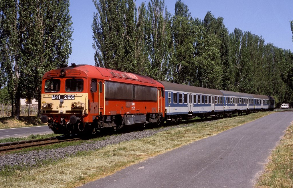 M41 2105  bei Balatonrendes  05.05.11