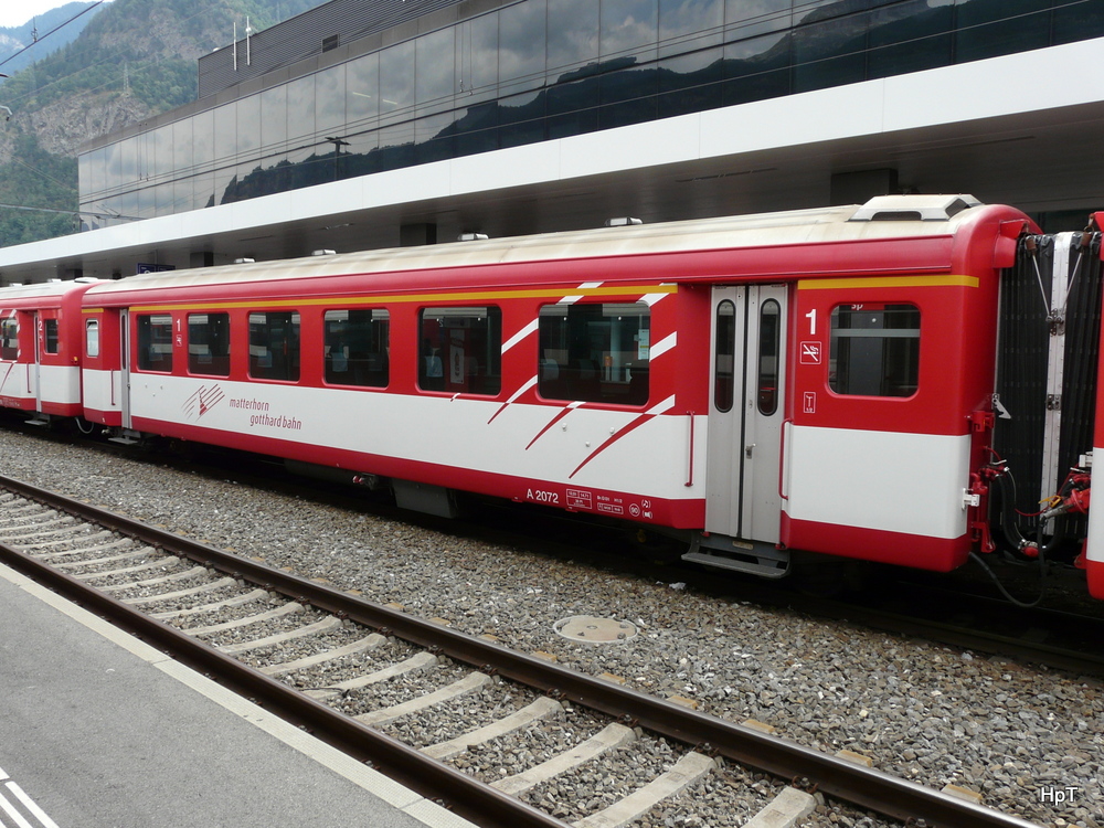 MGB - Personenwagen 1 Kl. A 2072 im Bahnhof Visp am 03.09.2012