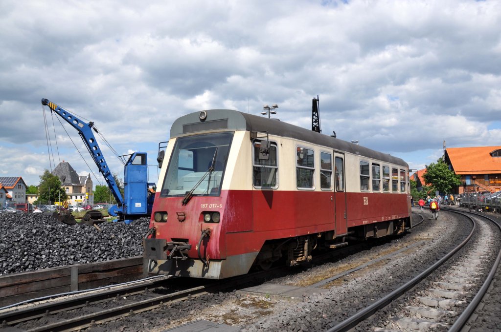 Neubautriebwagen 187 017-9 in Wernigerode (09.06.2012)