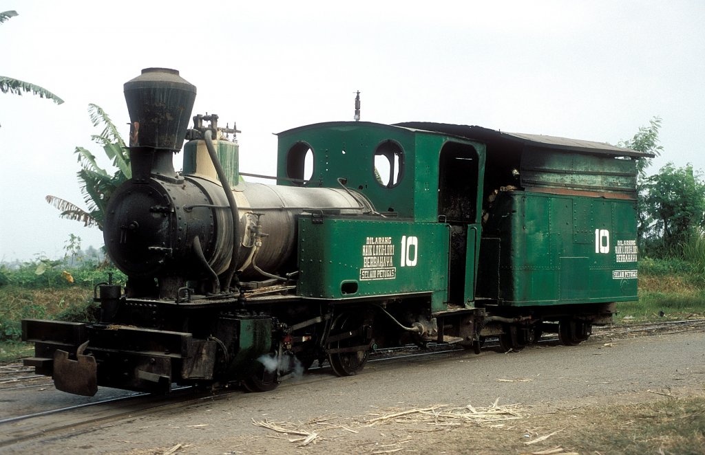   Nr. 10  Sragi  06.08.04  ( Henschel  Nr 20538  Bj 1925 )