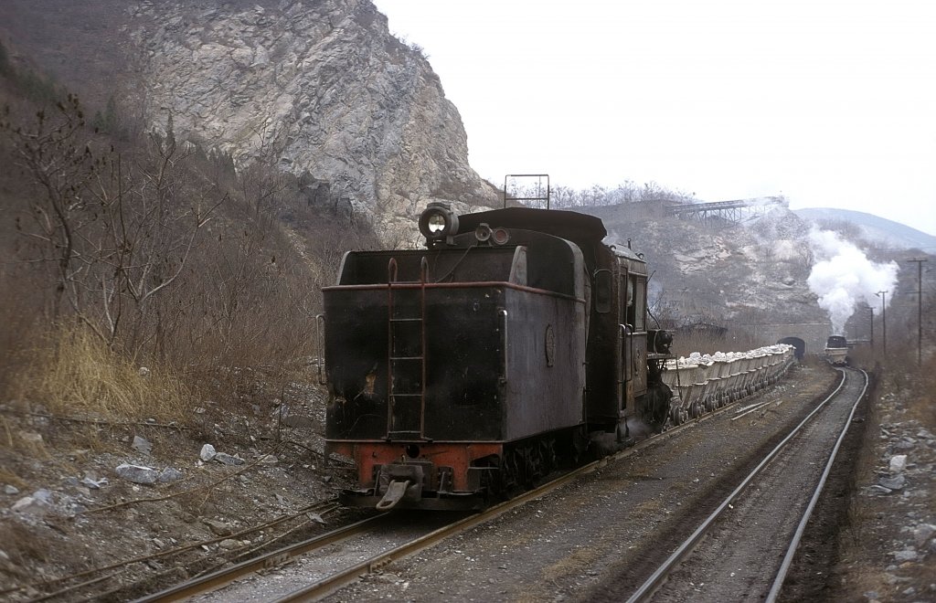 Nr.03  Steinbruchbahn Dahuichang  19.03.99