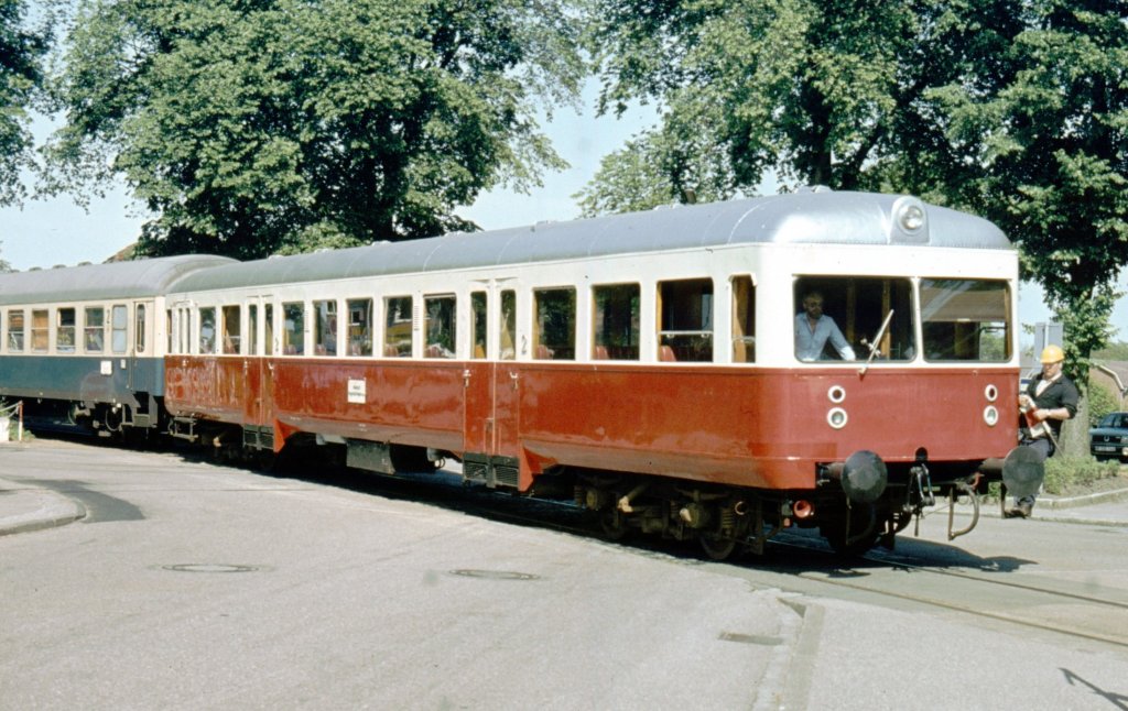 NVAG T2 Niebll Juni 1983 mit Kurswagen