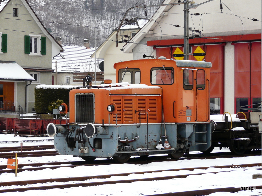 OeBB - Rangierlok Tm 2/2  1 im Bahnhofsareal von Balsthal am 24.02.2013