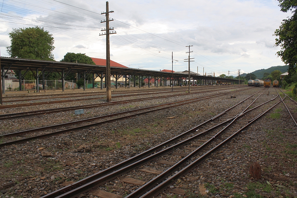 Pak Chang Station, Blickrichtung Bangkok, am 11.Juni 2011. 

