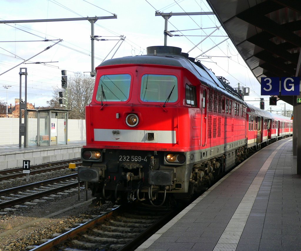 Railion 232 569-4 mit dem RE 3359 nach Schweinfurt Hbf, in Erfurt Hbf; 28.11.2009 