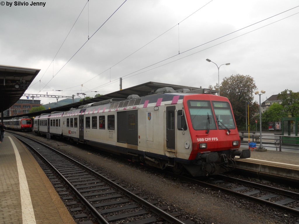 RBDe 561 171-0 ''Landkreis Konstanz'' am 3.5.2011 in Olten auf der S9, besser bekannt als ''Lufelfingerli''. Seit Dezember 2010 haben die ehemaligen Seehasen getrennte Umlufe. 2 fahren in den RE Olten - Luzern, 1 ist auf dem Lufelfingerli und der 4. ist Reserve.