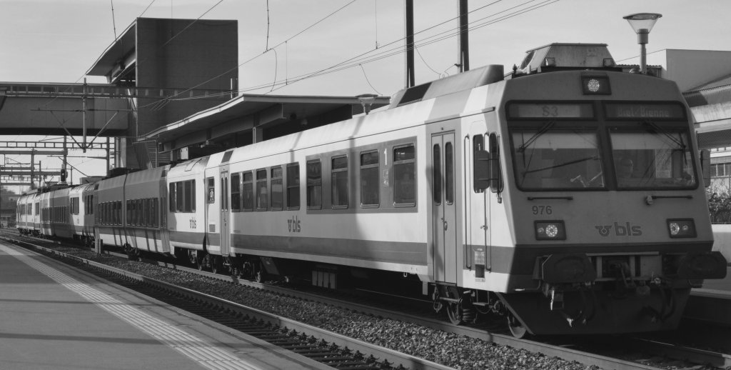 RBDe 565 als S3 Belp-Bern-Biel/Bienne in Bern Wankdorf