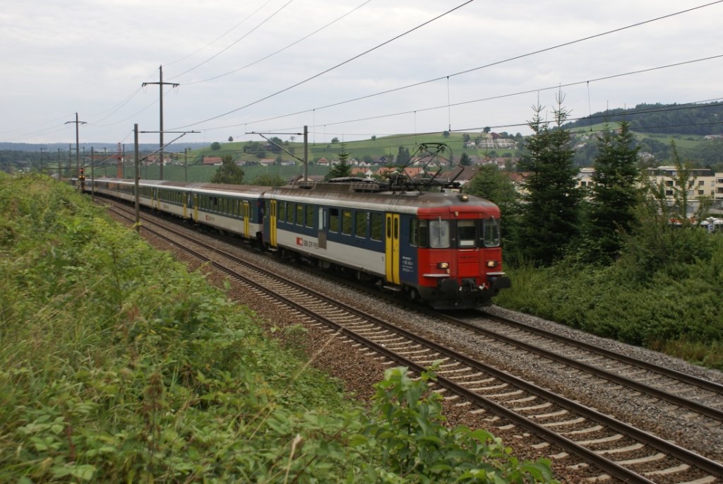 RBe 540 017-1 befindet sich am 6.8.10 in Eglisau.