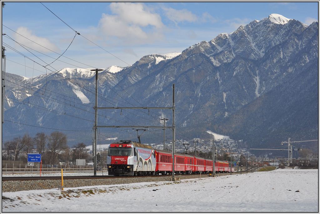 RE1141 mit Ge 4/4 III 650  Seewis-Valzeina  bei Felsberg. (15.01.2013)