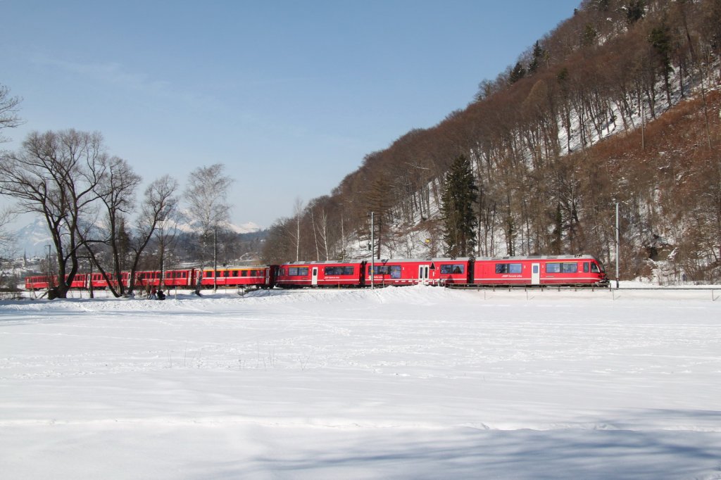 Regio auf der Fahrt nach Davos zwischen Malans und Grsch.Ganda 14.02.13 

