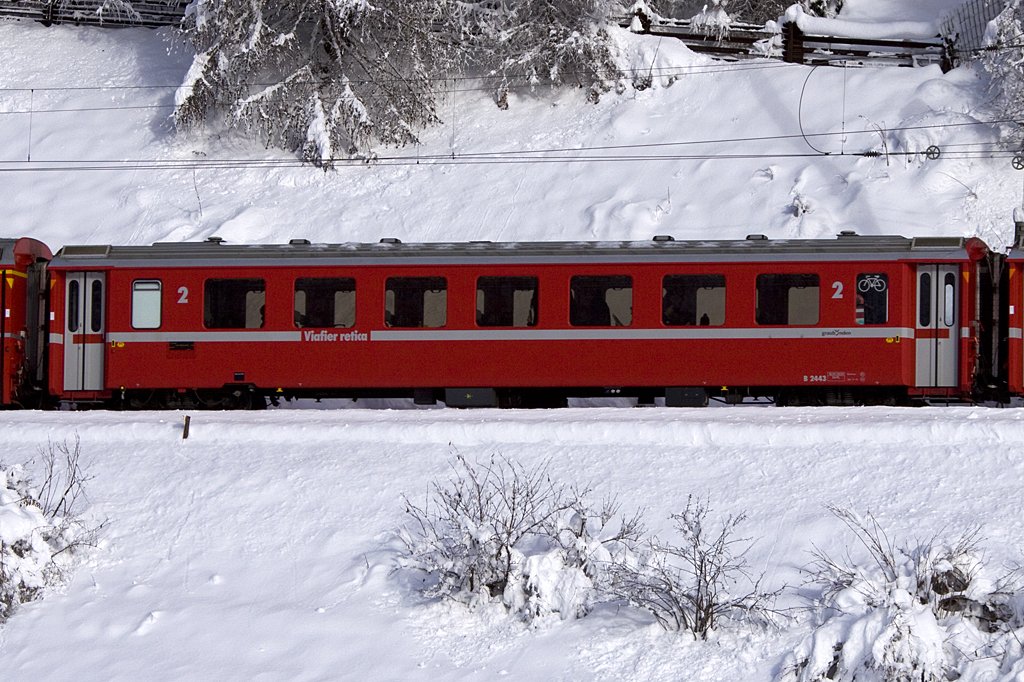 RhB, B, 2443 Graubuenden, 02.12.2009 Filisur

