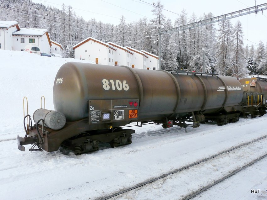 RhB - Gterwagen Za 8106 in Pontresina am 01.01.2010