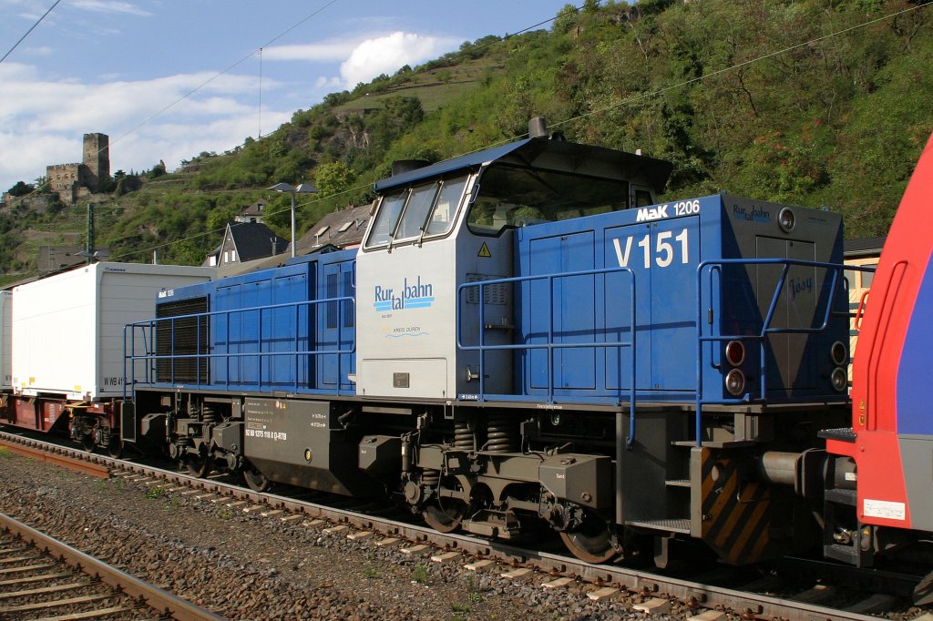 Rurtalbahn V151 als Zweitlok am 17.8.11 in Kaub