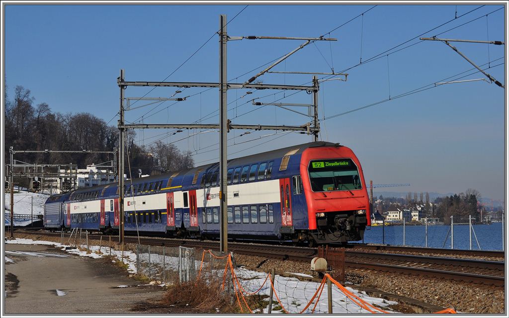 S2 nach Ziegelbrcke zwischen Wdenswil und Richterswil. (19.02.2013)