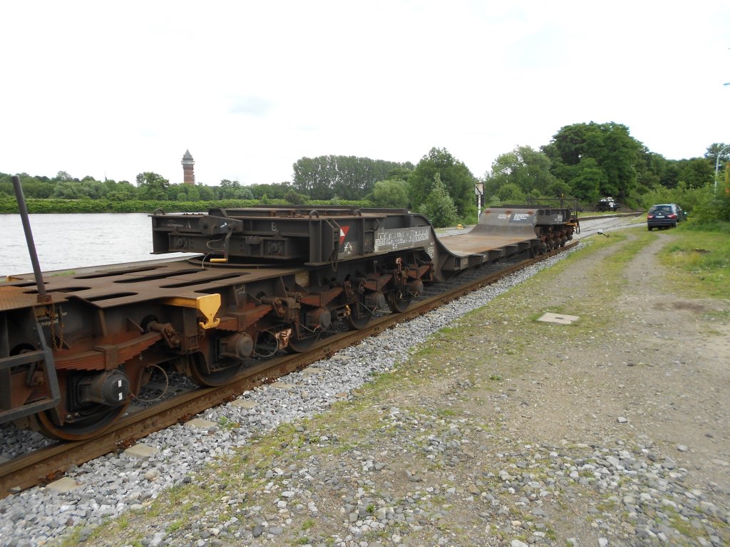 Schwerlastwagen im Hafen von Mlheim/Ruhr (Siemens)