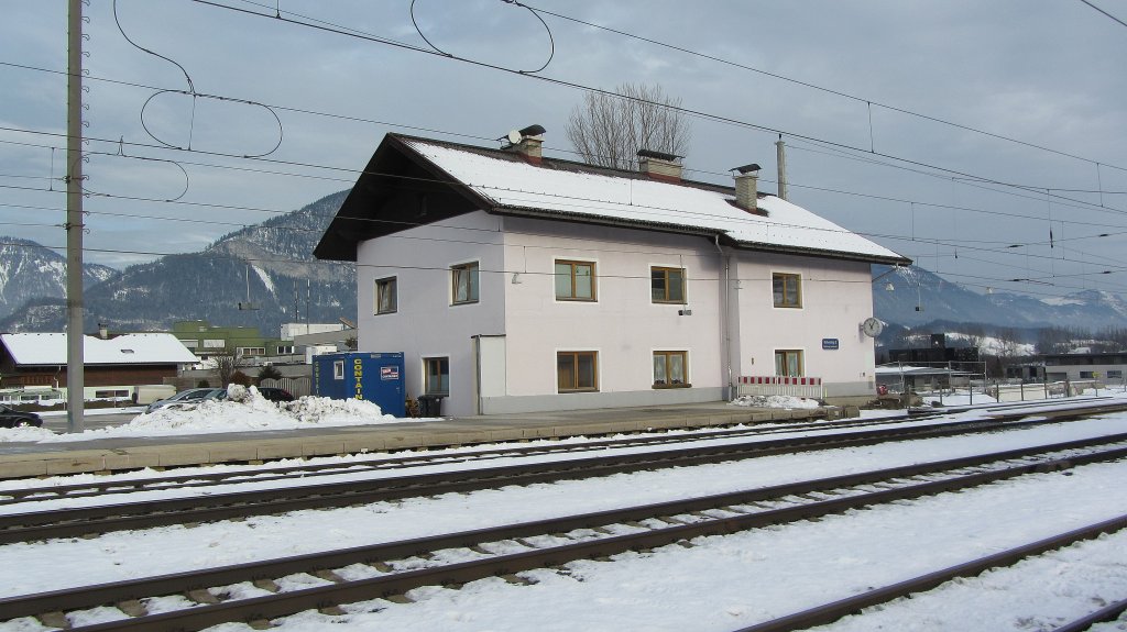 Stationsgebude 2 von Brixlegg.(26.12.2011)