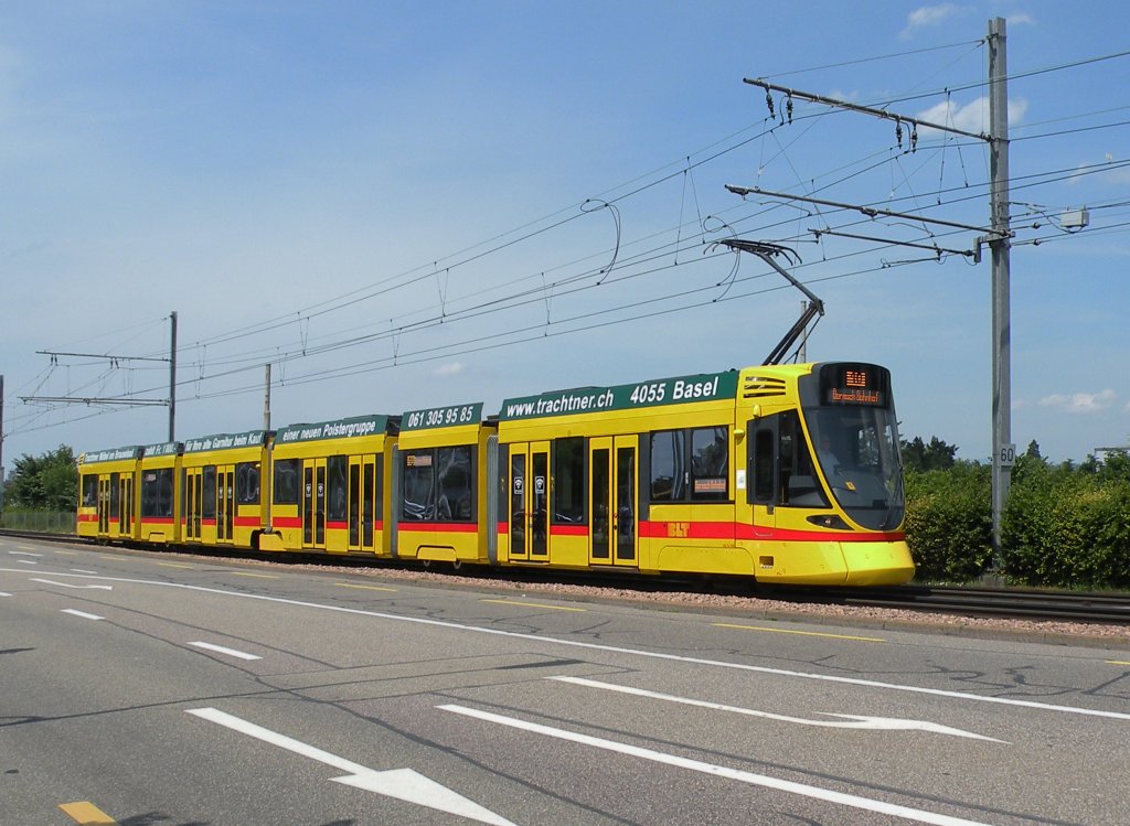 Tango mit der Betriebsnummer 168 auf der Linie 10 kurz vor der Haltestelle M-Parc. Die Aufnahme stammt vom 02.07.2013.