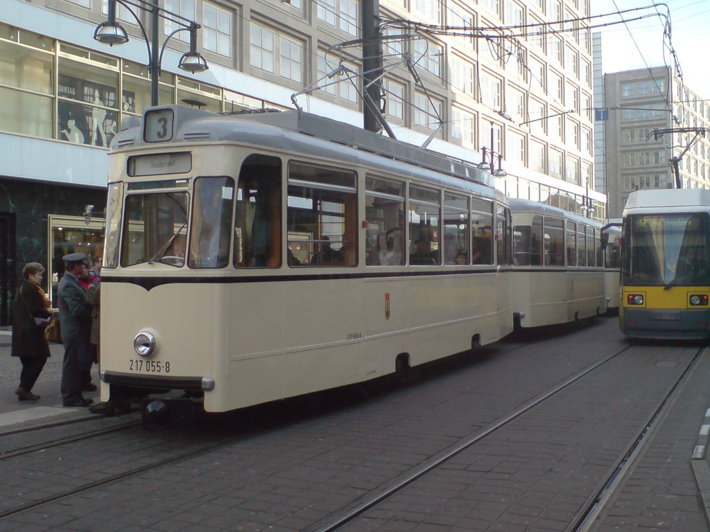 Tram am Alex