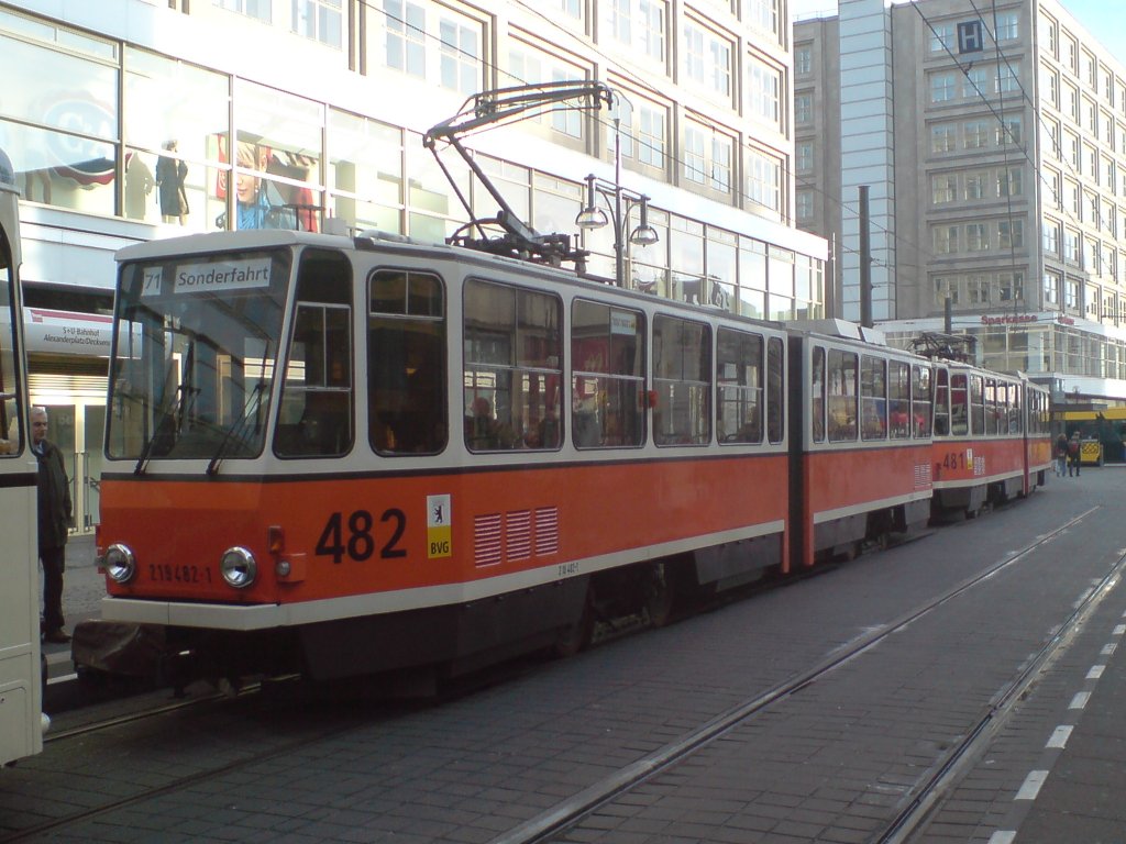 Tram am Alex